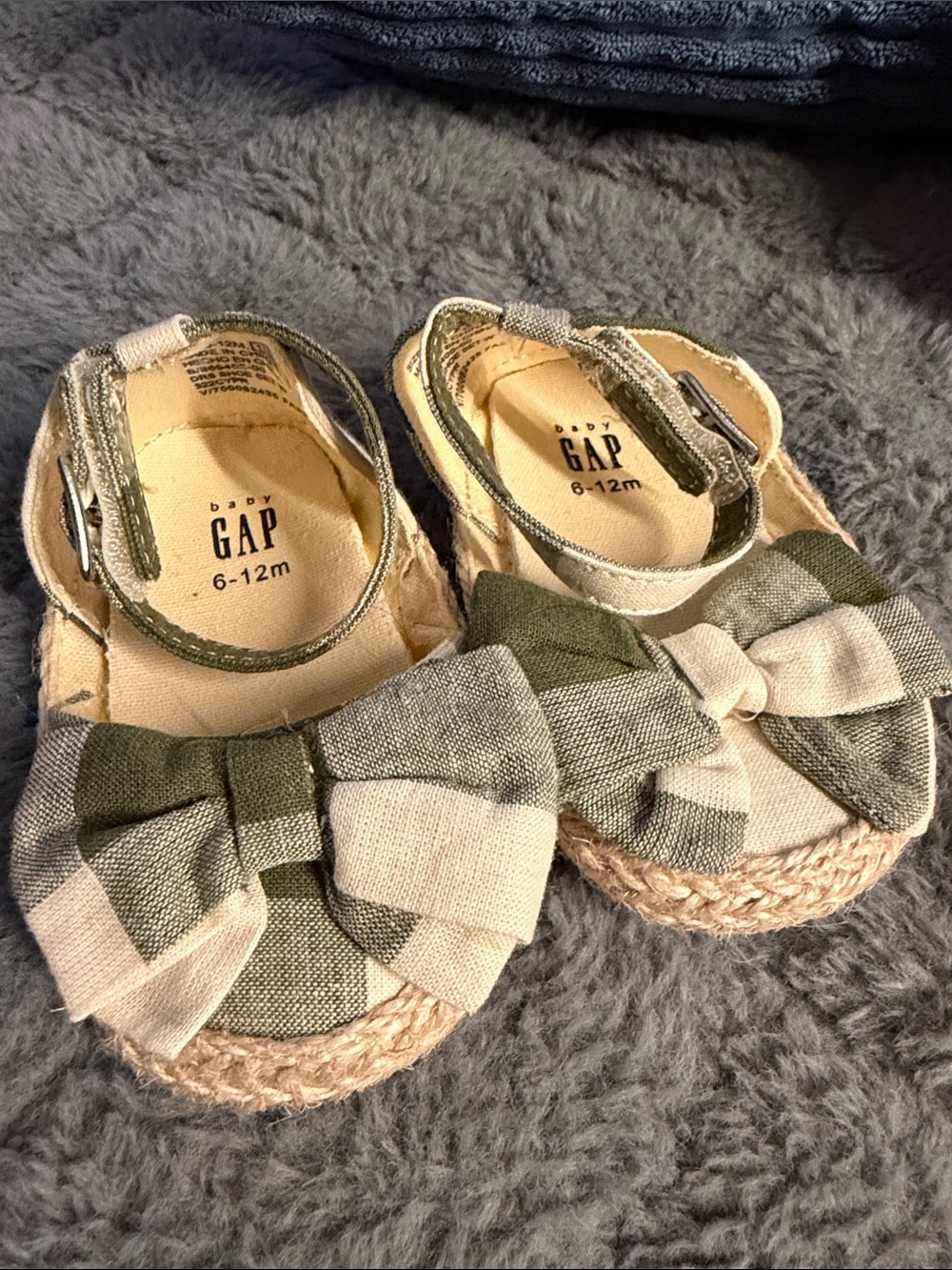 GAP Baby Plaid Bow Espadrille Sandals in Green and Cream